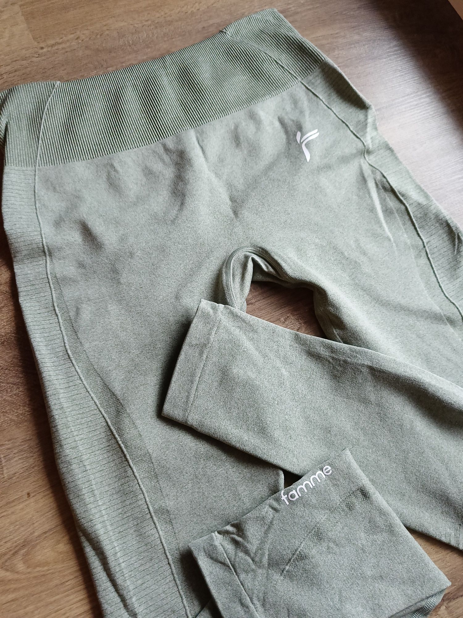 Zielone legginsy getry Sportowe M 38 famme