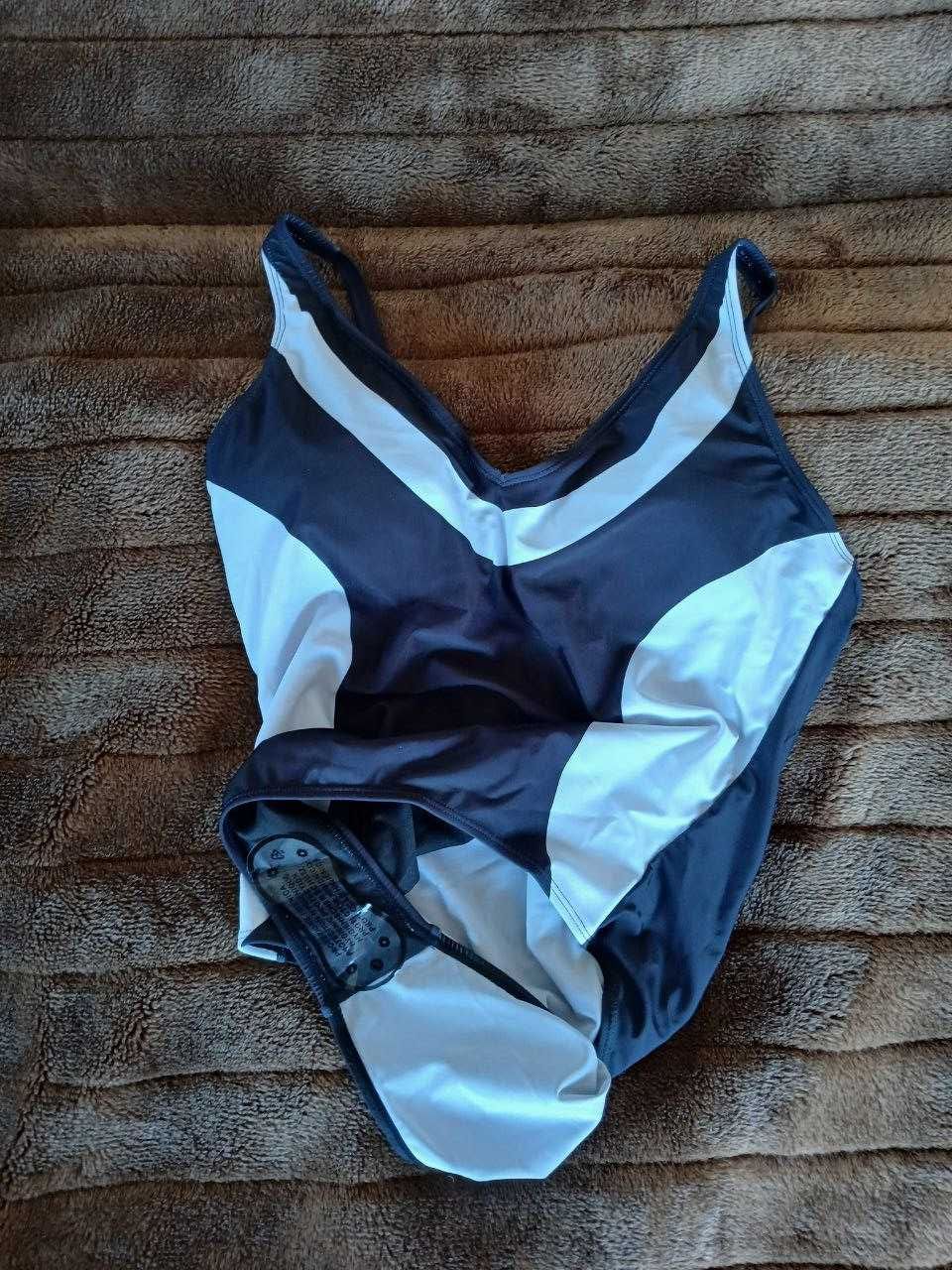 Купальник суцільний XL
