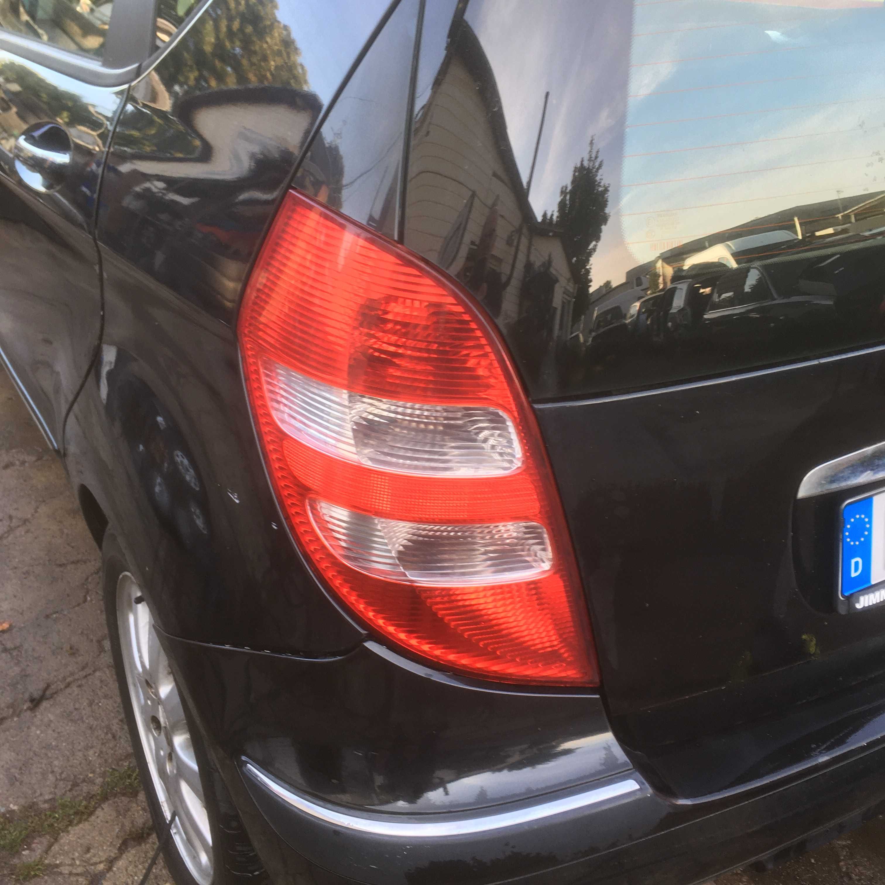 Zderzak przedni czarny 160 mercedes w169 kompletny