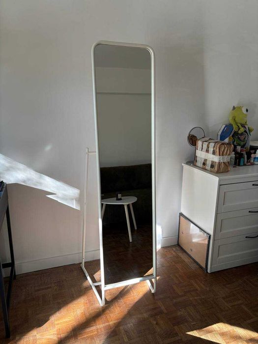 Lustro stojące KNAPPER IKEA