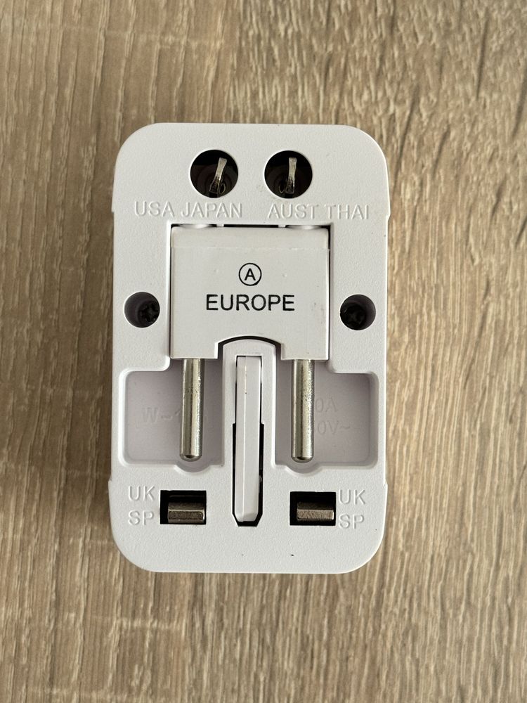 Travel adapter przejsciowka