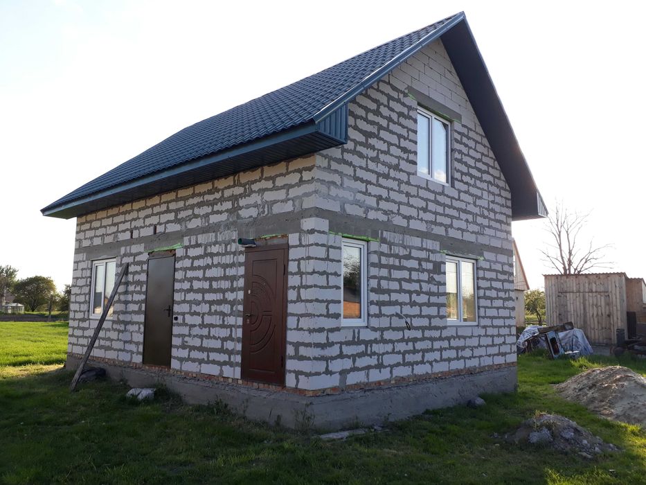 Продам новий будинок 90 кв. м і ділянкою на 15 соток. Велика Каратуль.