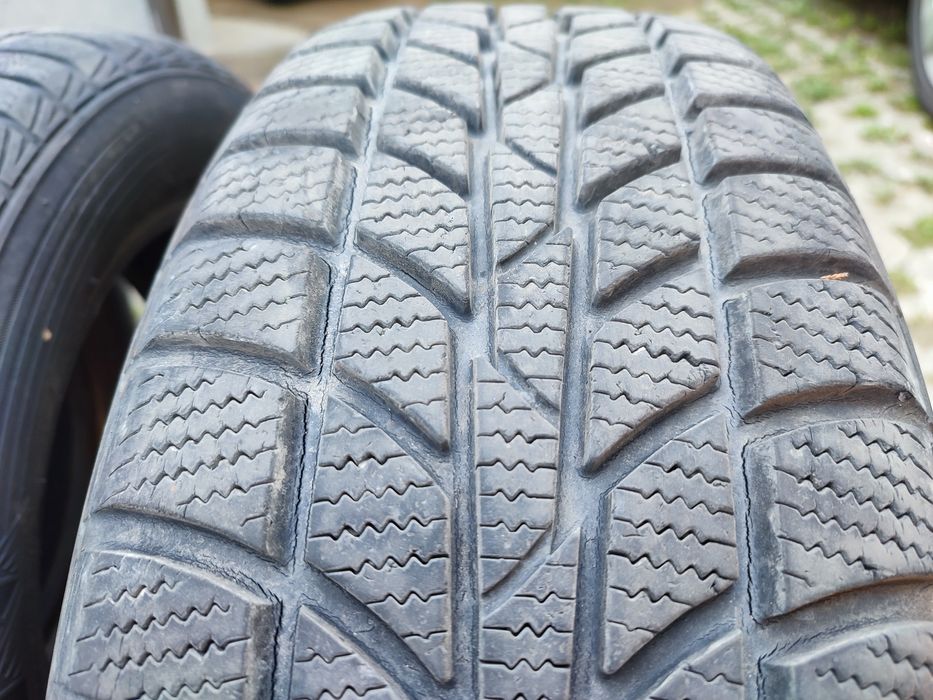 4 opony zimowe 195/60/R15 Hankook
