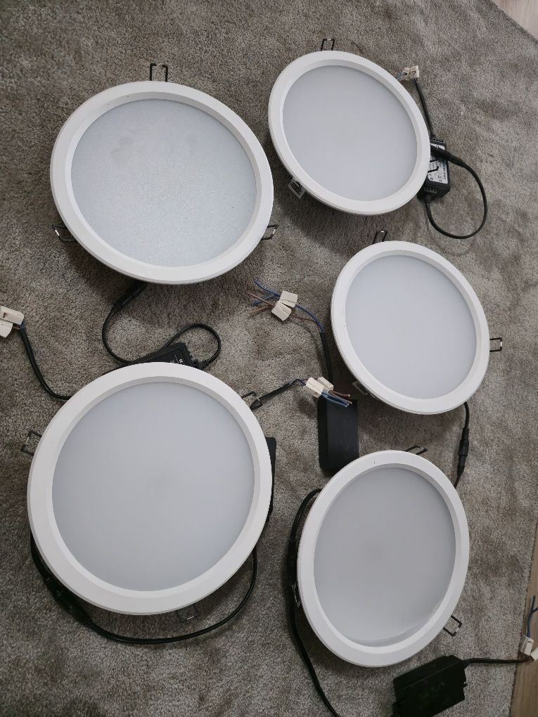 Lampy LED do sufitów podwieszanych