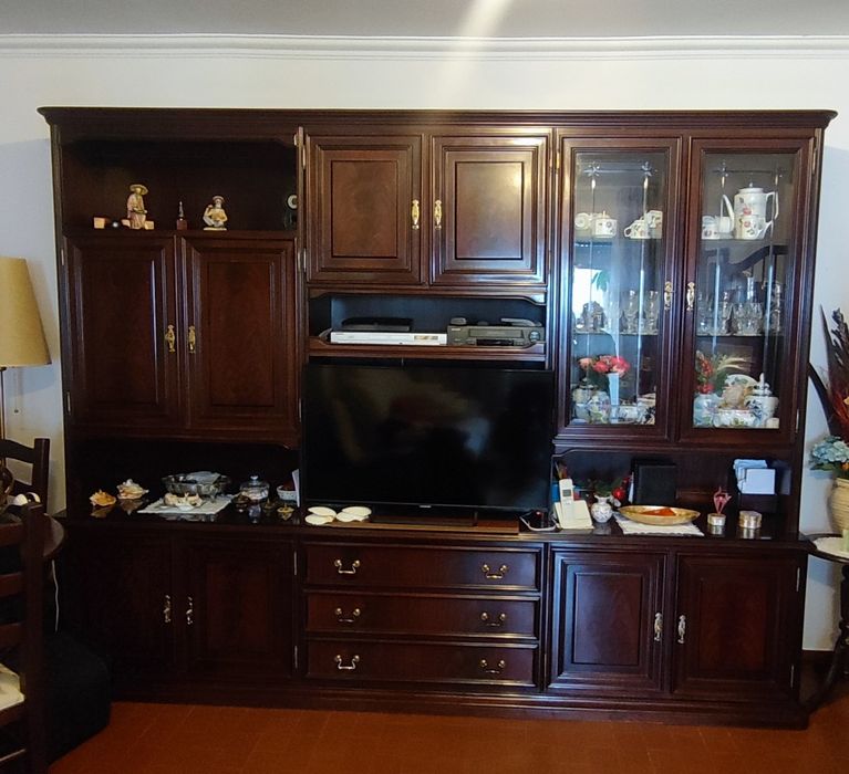 Móvel de sala, madeira maciça