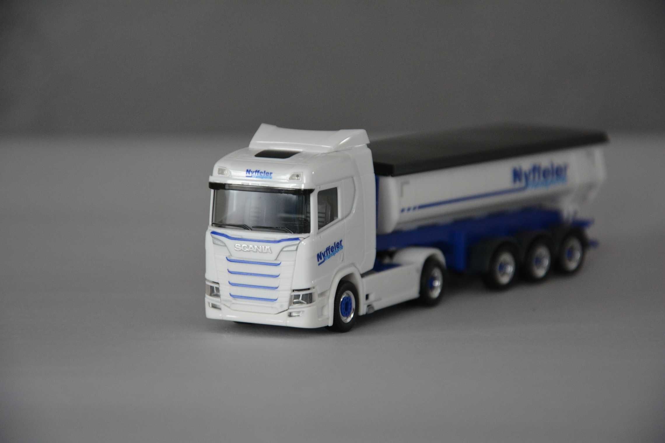 1:87 (H0) Herpa 953177 - Scania CR20 (R650 V8) Nyffeler Transporte(CH)