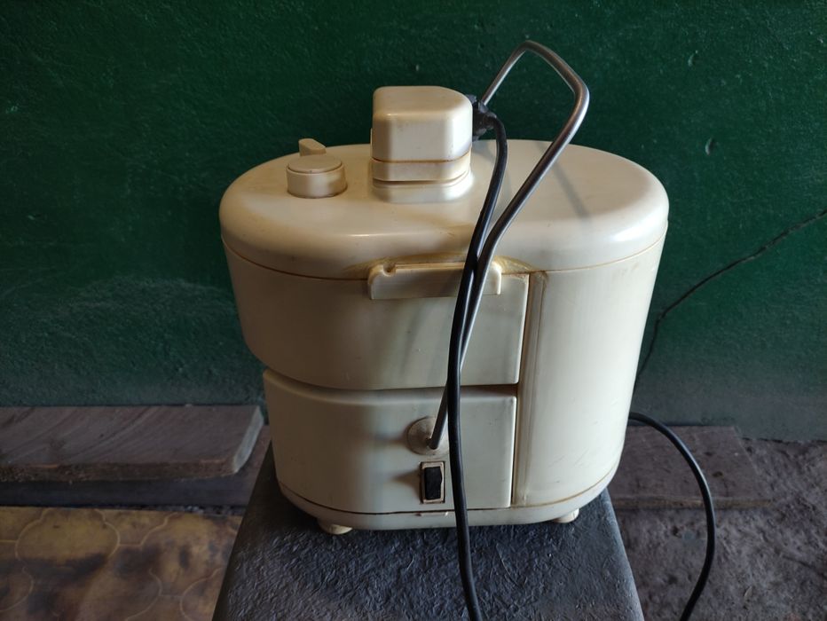 Електрична соковижималка СРСР