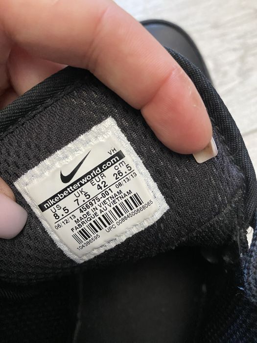 Nike acc ( 42 p ) 27 cm