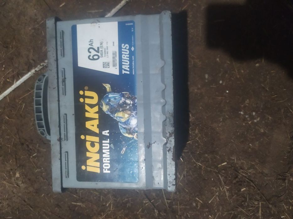 Акумулятор для машини