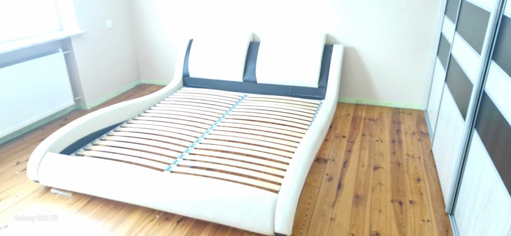 Łóżko do sypialni 180cm 200cm bez materaca