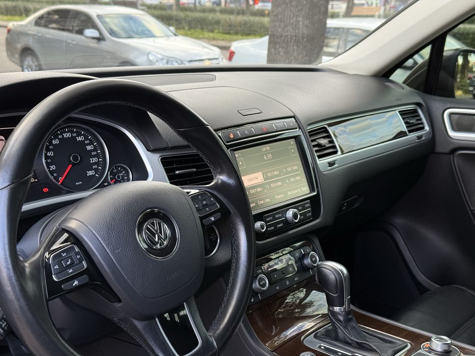 Volkswagen Touareg, 152т.км., цілий, пневмо