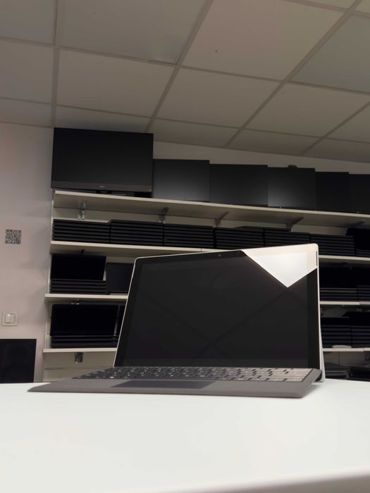 Tablet Microsoft Surface Pro 5 12" i5-7300U 8GB RAM 256GB 2K DOTYK!