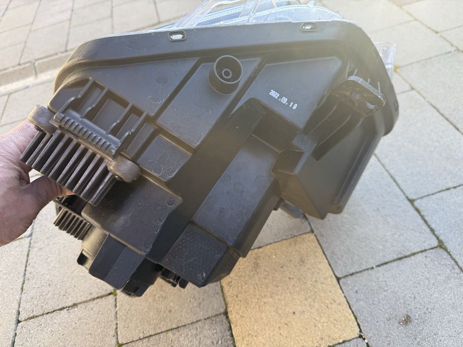 Протитуманка галогенка фара фул лед права Kia Niro америка