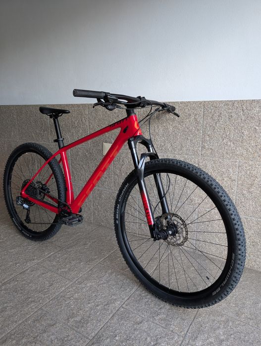 Bicicleta Scott Scale 940 carbono de 1500€