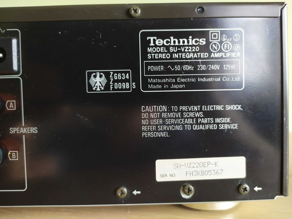 Wzmacniacz stereo SU-VZ220 firmy Technics