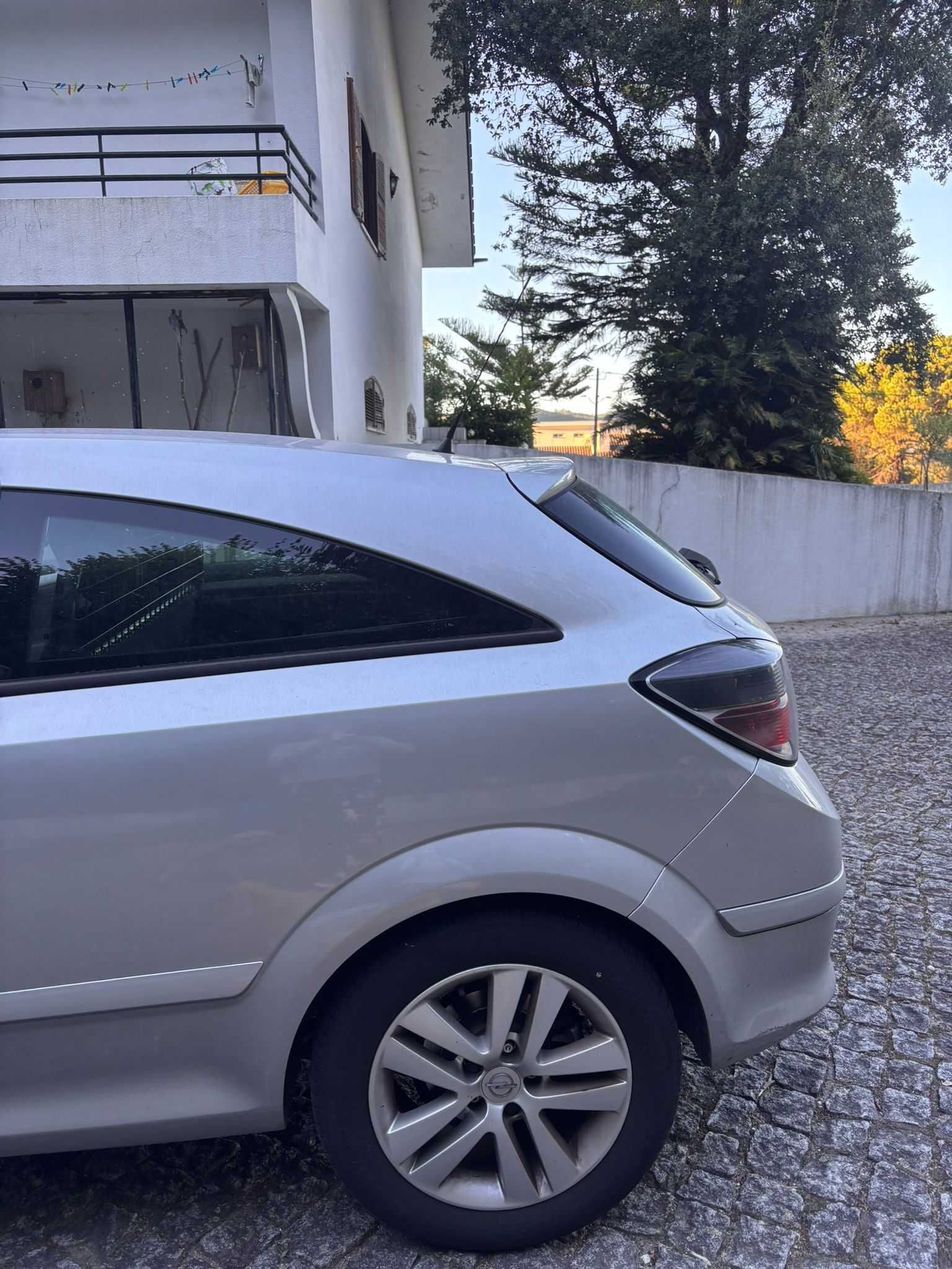 Carrinha Opel Astra 125cv