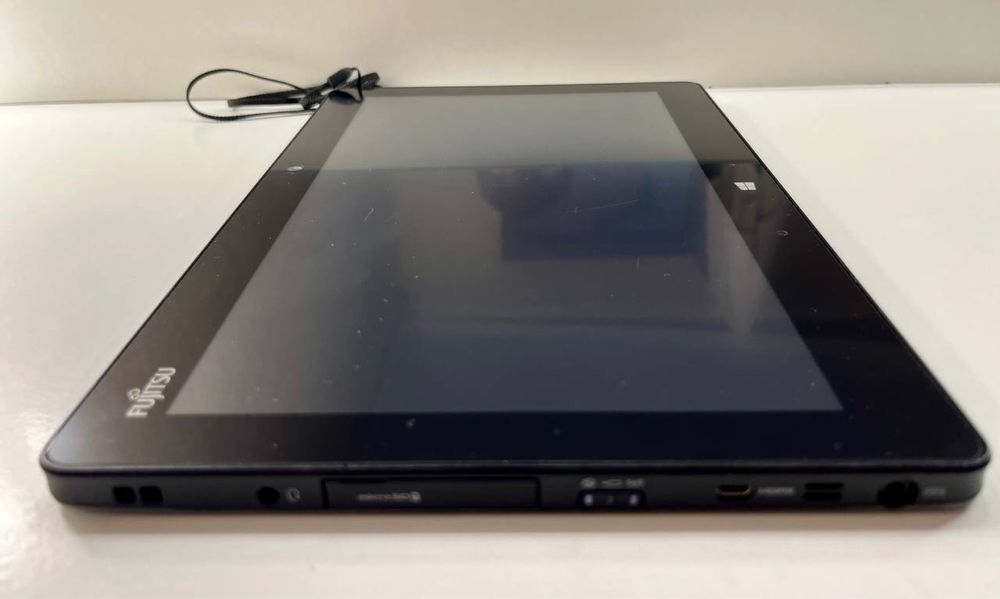 Планшет Fujitsu q616