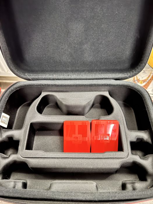 Nintendo Switch Oled Białe + przenośny kuferek.