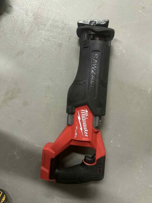 Piła Szablasta Milwaukee M18 FSZ jak nowa