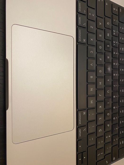 Macbook Pro 14’ M3 8GB/512GB