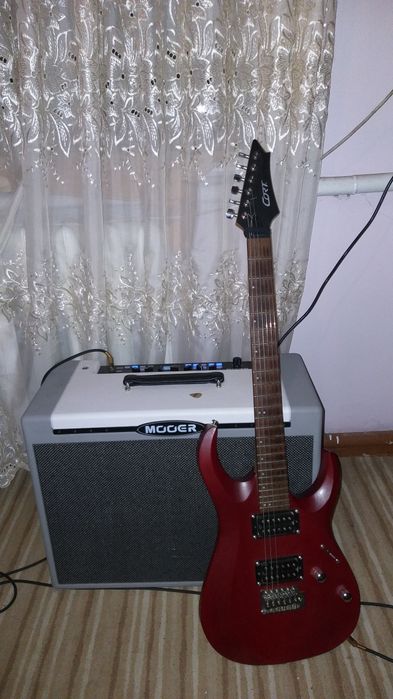 Продам Комбоусилитель mooer sd 75