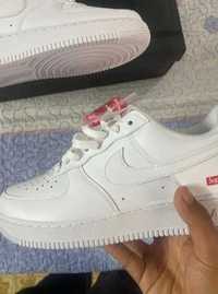 Nike Air Force 1 x Supreme Biały trampki 45