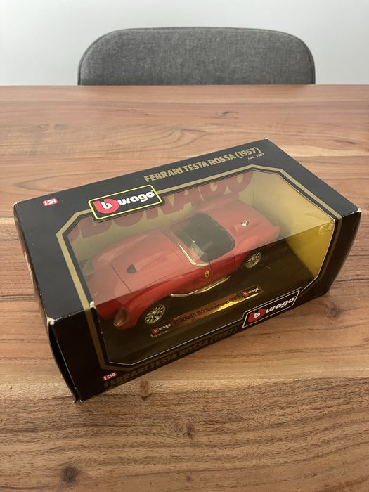 Carro Coleção Burago Ferrari Testa Rossa 1957