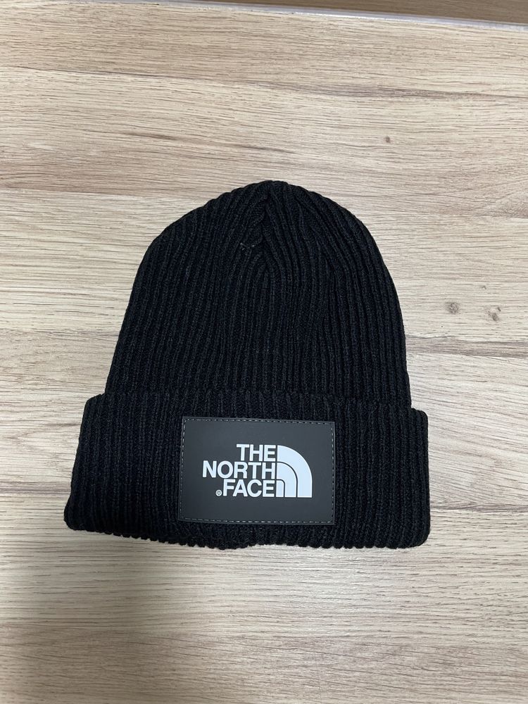The North Face czarna czapka zimowa unisex