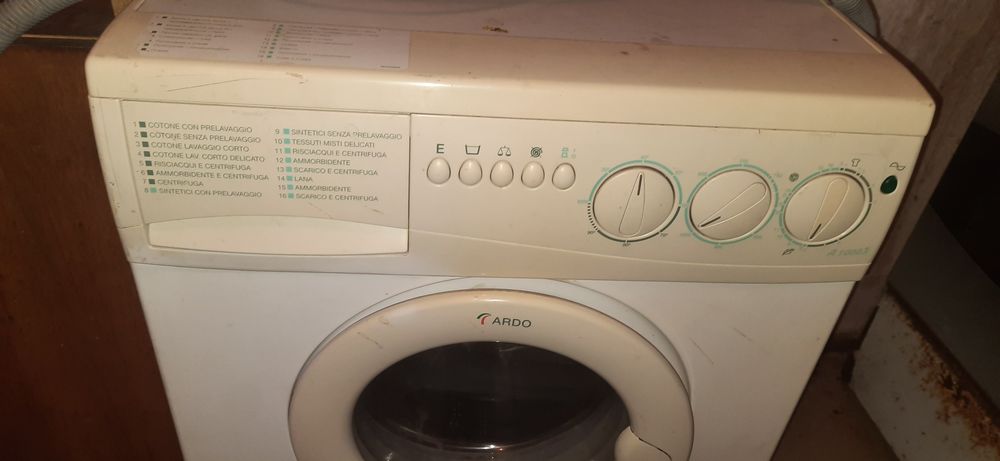Стиральную машину продам Ardo