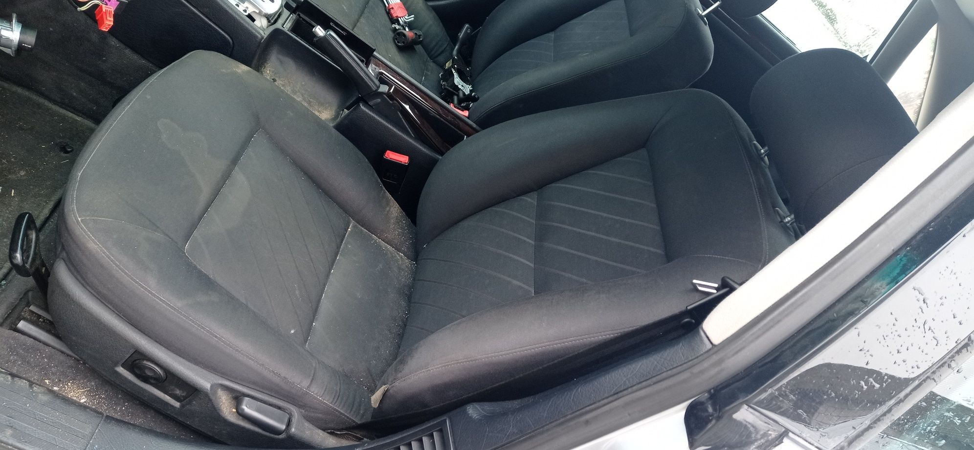 Audi A8 D2 maska błotnik drzwi fotele silnik 3.7