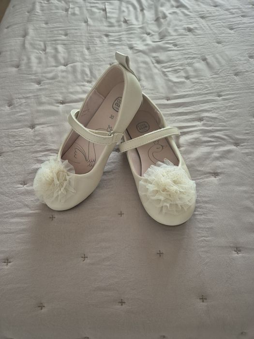 Baleriny beżowe dziewczęce
