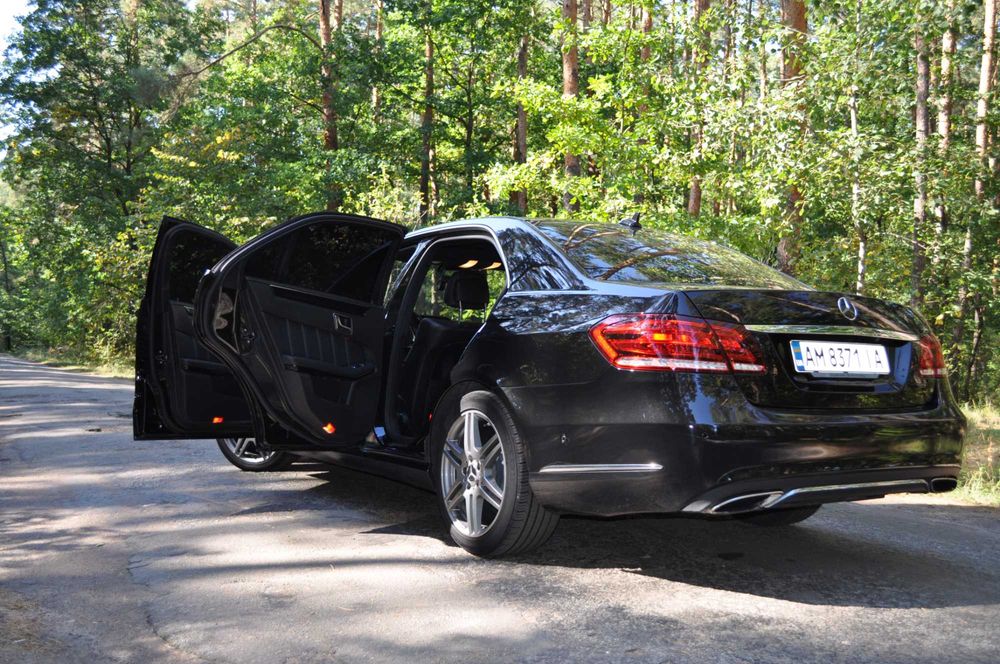 Mercedes-Benz E-Class W212 E220