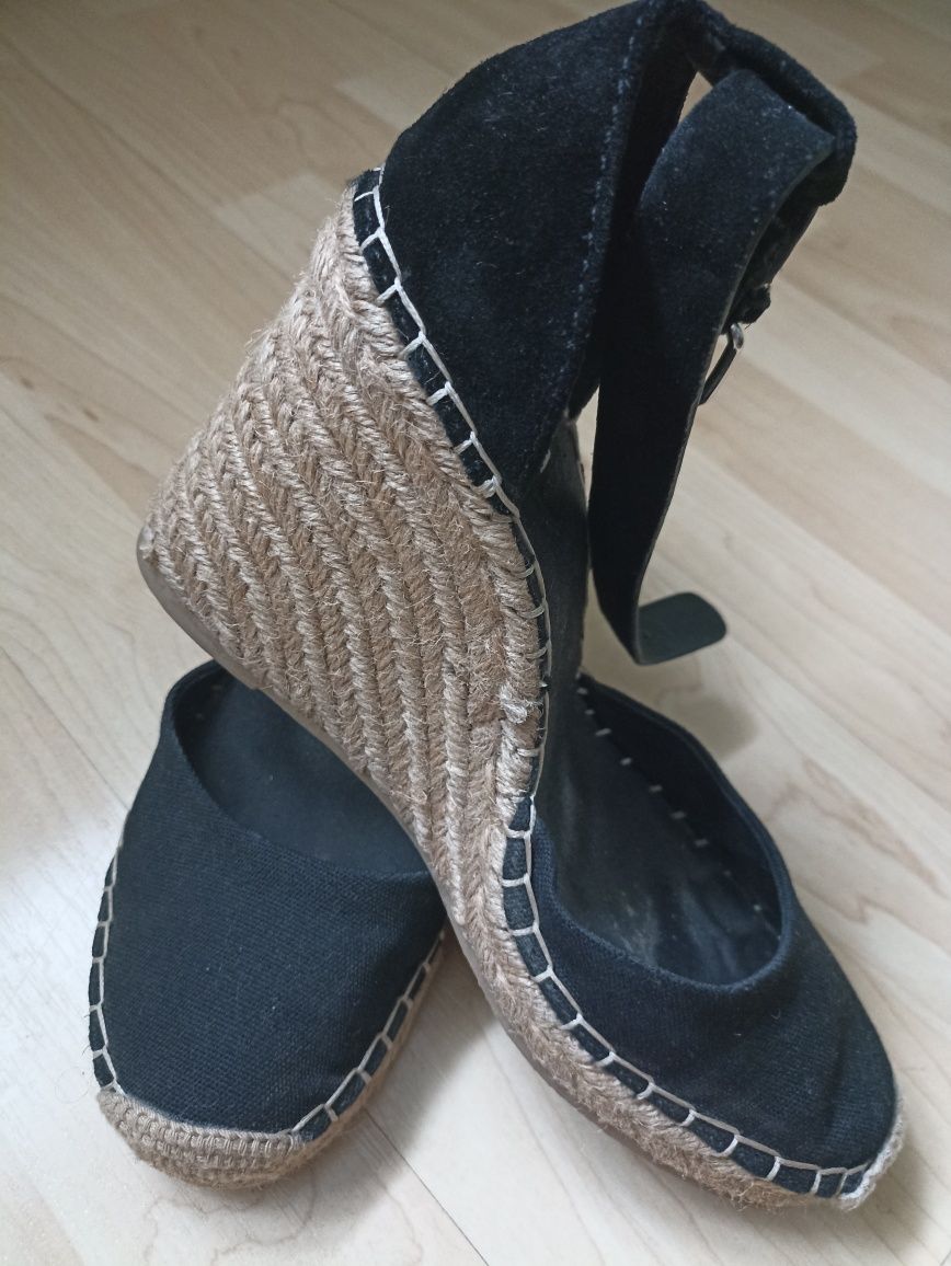 Espadryle na koturnie r. 39 Pull & Bear