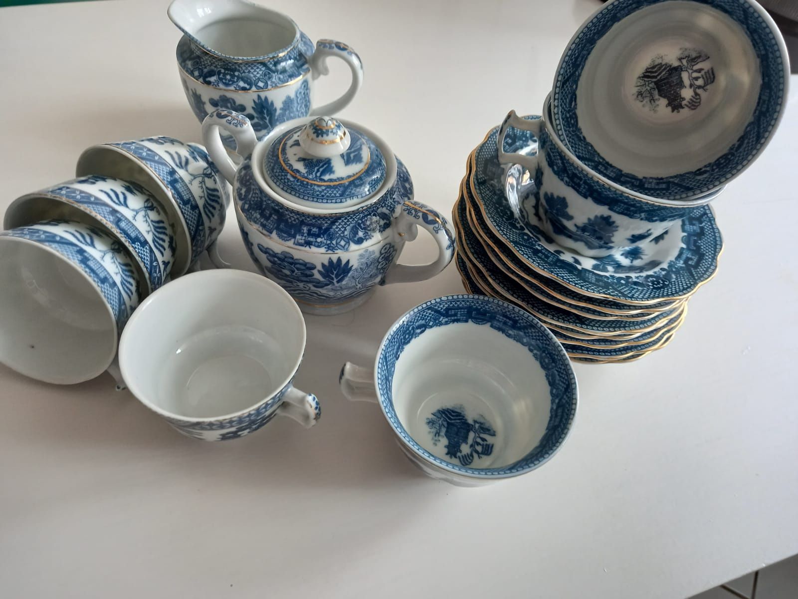 Komplet kawowy porcelana filiżanki