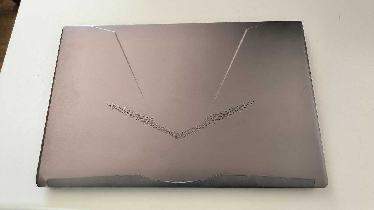 Portátil Gaming Clevo P950HR | Intel Core i7 | NVidia GTX 1070 | 32 GB
