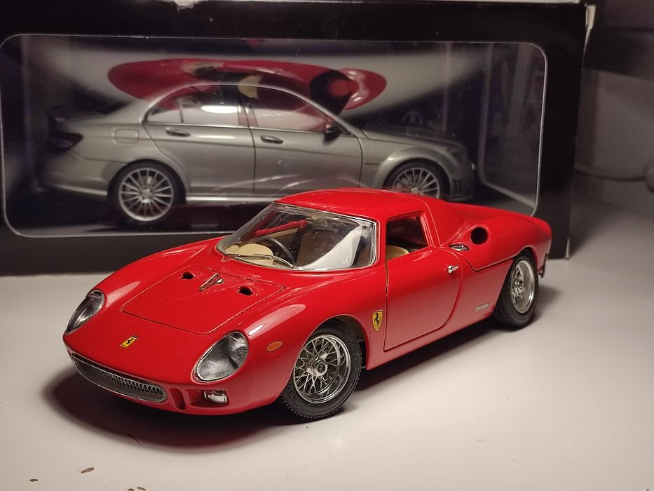 Модель Ferrari 250 Le Mans 1/18 Bburago