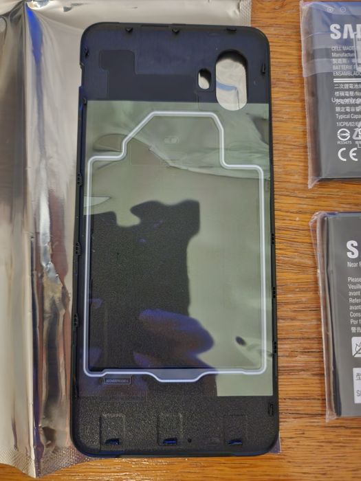 Сервісний оригінал задня кришка, проклейка Samsung Galaxy Xcover 6 Pro