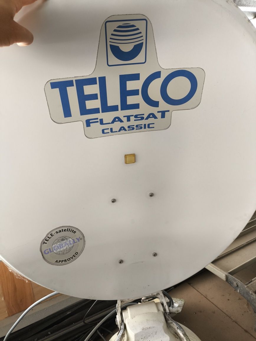 Antena parabólica teleco(autocaravana)
