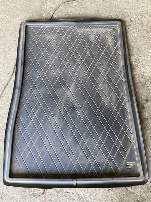 Коврик багажника BMW G11,G12