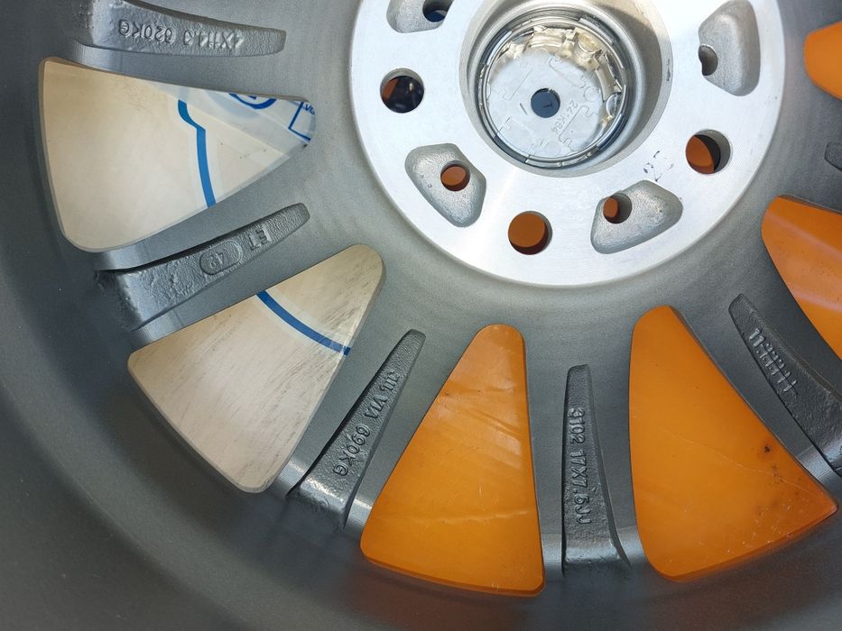 Felga GULF Nowa r17 5x112 ET42  Audi Volkswagen