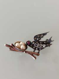 Lindo broche vintage em prata e marcassita