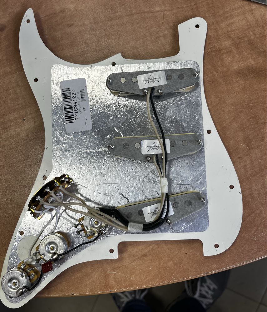 Fender Stratocaster American Select Cherry Burst 2012