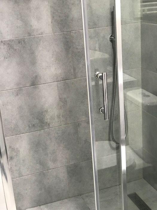 Квартира біля озера з круговою терасою та власною парковкою