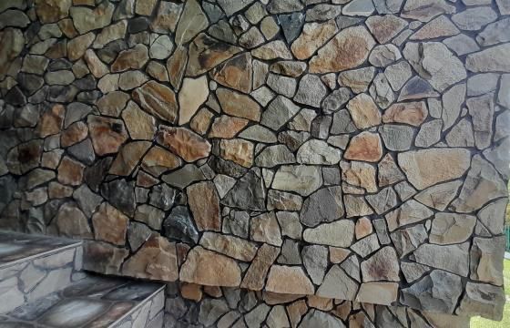 Виготовлення парканів з камню