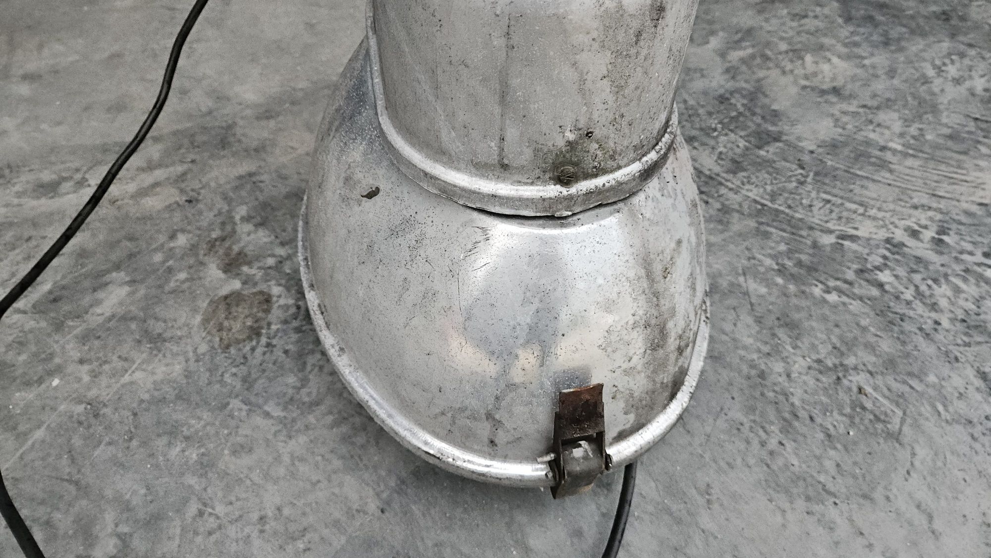 Lampa przemysłowa PRL 250W 1985