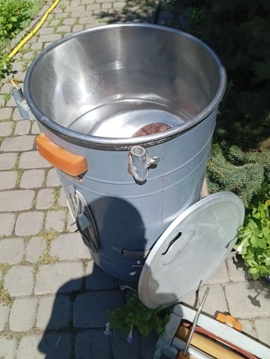 Продам мелітопольську стиральну машинку.