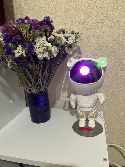 Проектор зоряного неба Астронавт