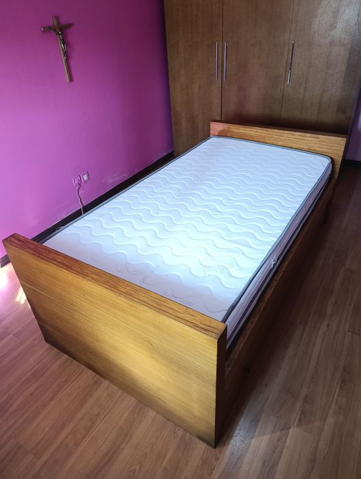 Cama de Solteiro com colchão
