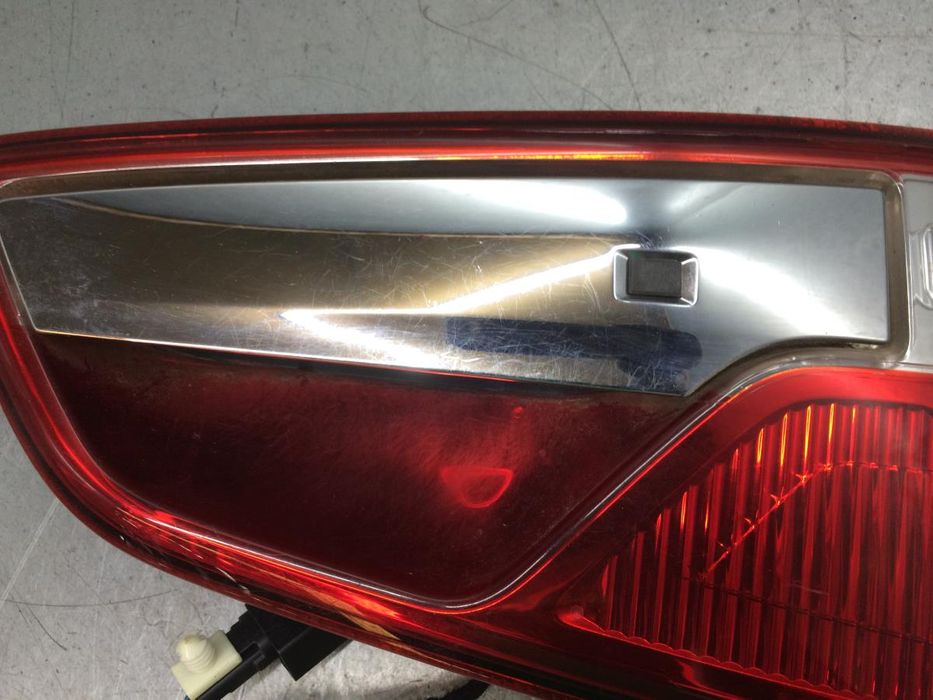 Farolim da mala direito FORD EcoSport