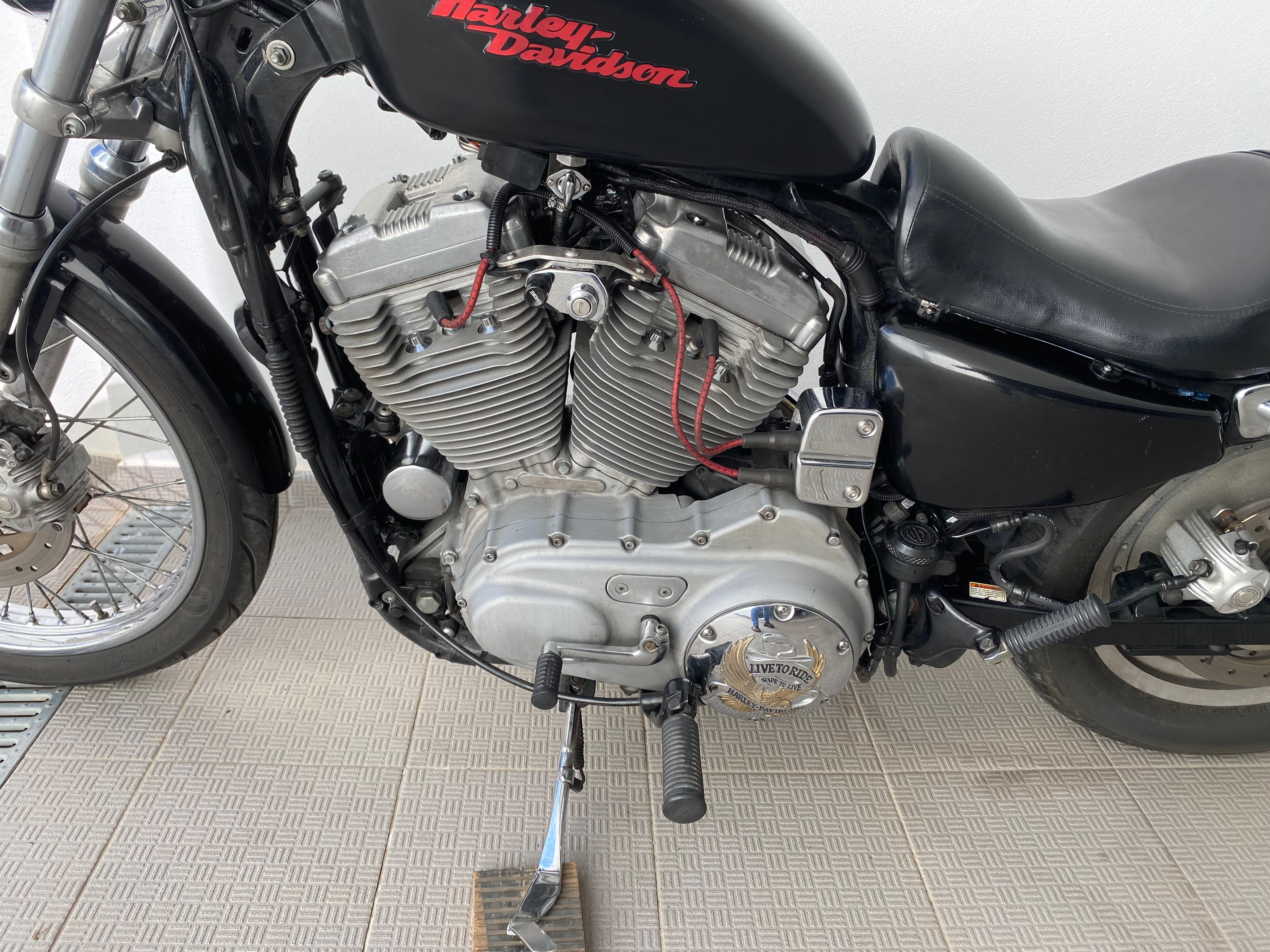 Harley Davidson Sportster 883 (look 72) 2005